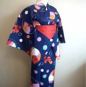Красивый летний халат, бант на талии, традиционное японское кимоно ЮКАТА