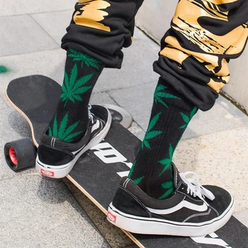 Модные высококачественные хлопчатобумажные носки, Листья конопли, Кленовый лист, Повседневные Длинные носки для экипажа, Уличная мода, носки для скейтборда в стиле хип-хоп